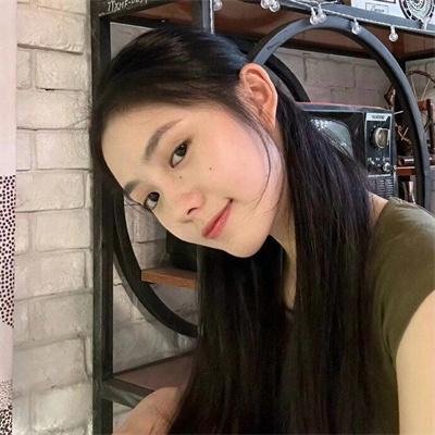 推动摇篮的手